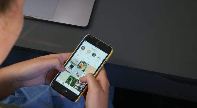 Add On- Screen lyrics Instagram Music Stickers