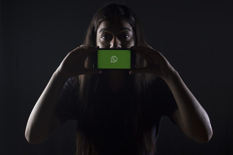 How to Enable Dark Mode in Whatsapp in Easy Steps