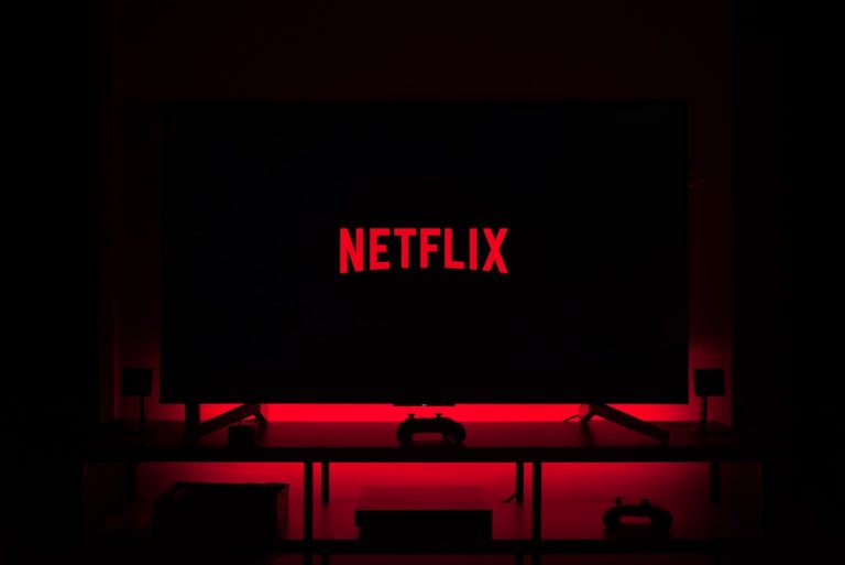 How to Set up Netflix Party to Binge Watch Netflix with your Friends
