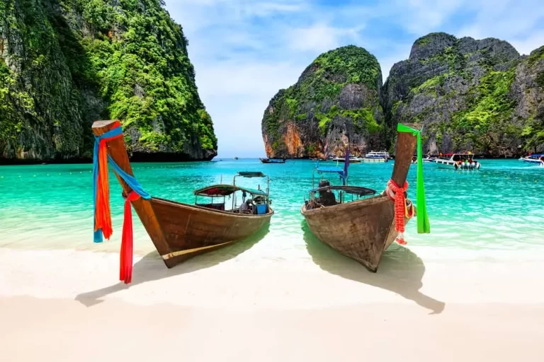 The Thai Transition: A Comprehensive Guide to Relocating to Thailand