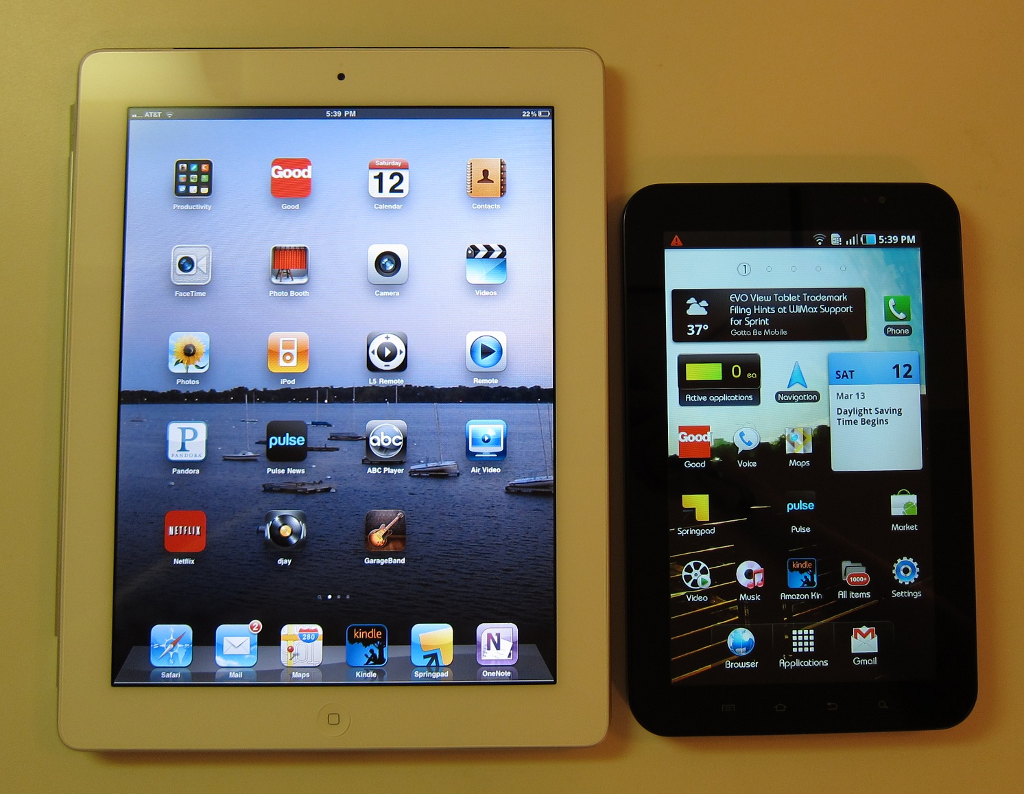 Apple IPad 2 White 16GB Unboxing Comparison Photos Apple IPad 2 White 16GB Unboxing Comparison Photos